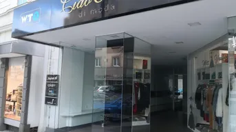 Expose Top-Modernes Geschäftslokal in der Welser Ringstraße - bei Bedarf um ca. 27 m² erweiterbar!