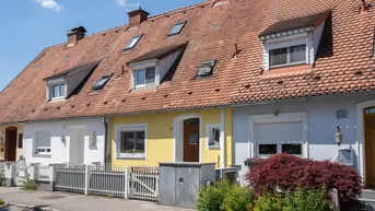 Expose Gepflegtes Reihenhaus mit Garten, Whirlpool und Sauna in Steyr – Münichholz