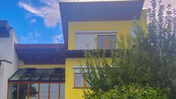 Expose Traumhaus in Tirol: 150m² Wohnfläche, 2x Garagen &amp; Stellplätze, Solarenergie &amp; Fußbodenheizung