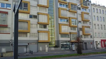 Expose 1200, Adalbert Stifter Straße/U6 Jägerstraße, kleine ruhige Singelwohnung neu saniert mit Balkon ab sofort zu vermieten