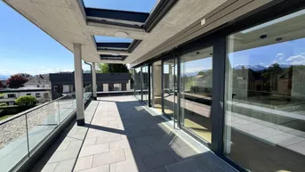 Expose Exklusive Penthouse-Terrassenwohnung - Pörtschach Zentrum - inkl. 2 Tiefgaragenplätzen, Seezugang und Bootsboje
