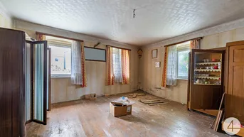 Expose Geschlossener Bauernhof mit großem Stadel!