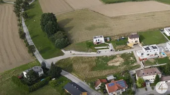 Expose Reihenhaus in erhöhter Lage in Pollham
