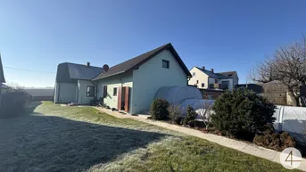 Expose Tolles Einfamilienhaus mit Pool