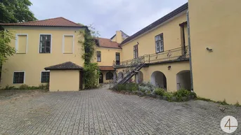 Expose Wohnen mit Geschichte - Klosteranlage mit Charme und Konzept