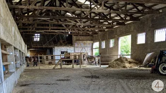 Expose Reitanlage mit Wohngebäude