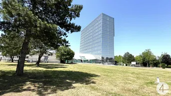 Expose Ab 12€/m2 Büroflächen bis 2.200m2 - individuell Flächengrößen verfügbar - Parkplätze - gute Verkehrsanbindung