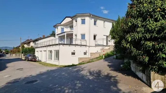 Expose Ihr Freiluft - Wohnzimmer Terrassenvilla der Extraklasse
