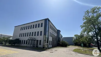 Expose ab 8 €/m2 Büroflächen bis 2.200m2 - individuell Flächengrößen verfügbar - Parkplätze - Kantine im Haus - gute Verkehrsanbindung