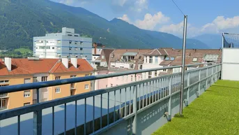 Expose Penthouse mit riesiger Panorama-Dachterrasse. Im Zentrum von Spittal. Nahe Stadtpark.