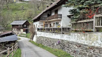 Expose Gepflegtes Haus in idyllischer Lage. Garage und eigene Sauna. Trebesing-Neuschitz.