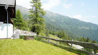 Expose Idyllisches Berghaus in Kärnten: 10 Zimmer, Garten, Balkon &amp; Kamin – Ihr Rückzugsort.