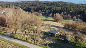 Expose Baugrundstück mit landwirtschaftlicher Fläche in ABSOLUTER RUHELAGE.