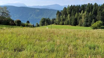 Expose Traumhaftes Baugrundstück in Sappl, Kärnten – Blick auf den Millstätter See.