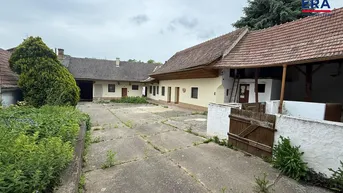 Expose Charmantes Bauernhaus mit großem Stadel in Katzelsdorf – ländlich leben, stadtnah genießen!