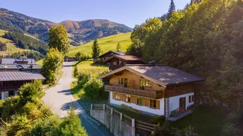 Expose Charmantes Doppelhaus mit Ski-in/Ski-out und Zweitwohnsitzwidmung