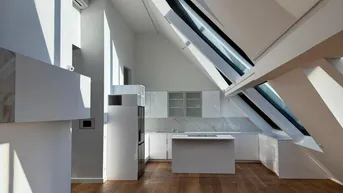 Expose Dachgeschosswohnung mit Pool, Fitnessstudio, Garage und traumhaftem Ausblick – Exklusives Wohnen im historischen Herzen des 1. Bezirks!