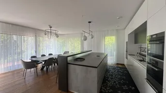 Expose LUXUS GARTENWOHNUNG mit 300 m² Privatgarten im 1190 Wien + Pool und Gym
