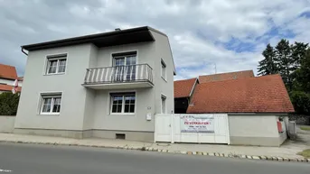 Expose EINFAMILIENHAUS MIT NEBENGEBÄUDE UND SCHEUNE/GARAGE!