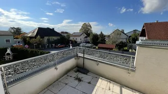 Expose TOP 2-ZIMMMER-WOHNUNG ++ TERRASSE MIT FERNBLICK/GARAGE ++ NÄHE SCHWECHAT!
