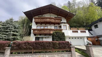 Expose Wunderschönes Tiroler Landhaus mit getrennter Wohnung (zwei Wohneinheiten) zu kaufen
