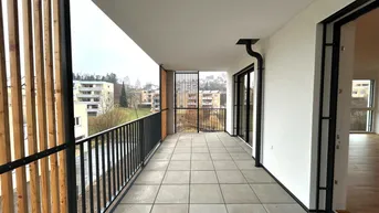Expose Traumhafte 4-Zimmer-Wohnung mit einem sehr großen, überdachten Balkon!