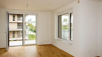 Expose Großzügige Familienwohnung mit 2 Bädern und sehr großer Freifläche!