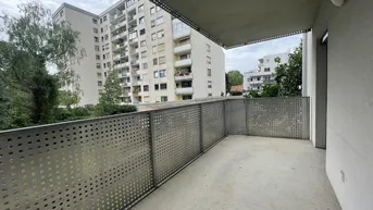 Expose WG taugliche 2-Zimmer-Wohnung mit großem Balkon in zentraler Lage!