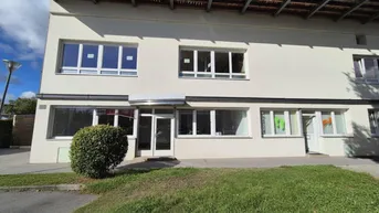 Expose **Zu vermieten** Geschäftslokal mit Parkmöglichkeit!