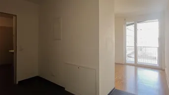 Expose Jetzt besichtigen! | Zentrale 2 Zimmer Wohnung mit Balkon | 38m² | ab sofort
