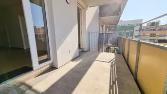Expose 2 Zimmerwohnung | perfekt für Singles oder Pärchen | Balkon | ab 01. Dezember 2025