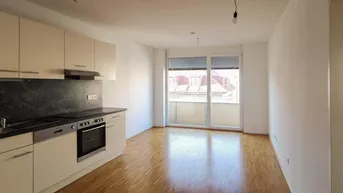 Expose großer Balkon mit traumhaften Blick - 2 Zimmerwohnung - ab Oktober 2025 
