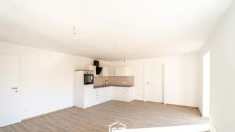 Expose St. Veit i. I . - Helle 2-Zimmer-Wohnung im OG mit Balkon