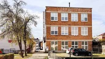 Expose Altheim - Stilvolle Loft mit Lift über den Dächern der Stadt