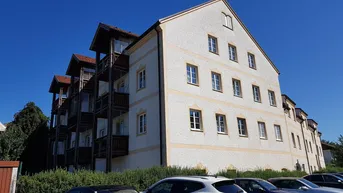 Expose Helle 3-Zimmer-Wohnung mit Balkon und PKW-Stellplatz in ruhiger Wohnlage in Obernberg