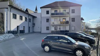 Expose Neuwertige 2-Zimmer-Wohnung mit möblierter Küche und tollem Innblick in Obernberg