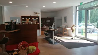 Expose Ihr neuer Standort! Bestens eingeführter Friseursalon in Ried im Innkreis - kurzfristige Anmietung oder Pacht möglich!