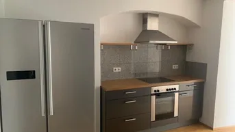 Expose großzügige 2-Zimmer Wohnung mit Terrasse und möblierter Küche