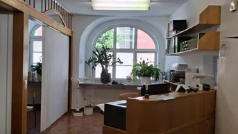 Expose Büro-/Praxisfläche mit Charme in zentraler Innenstadtlage in Ried