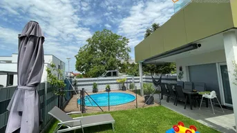 Expose Family-Feeling trifft Wohnkomfort! Neuwertig, modern, familienfreundliche Gartenwohnung mit Pool zum Verlieben!