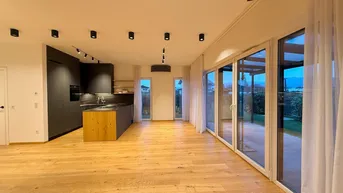 Expose PERFECT HOME - VIKTRING: TOP Eckreihenhaus - klimatisiert - BUS-System - Garage - Doppelcarport
