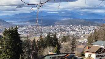 Expose GRUNDSTÜCKS-JUWEL AM RADSBERG! HERRLICHER WEITBLICK ÜBER KLAGENFURT BIS PÖRTSCHACH AM WÖRTHERSEE!