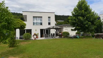 Expose Erlebe Wohnkomfort am Wörthersee - ca.134 m² Einfamilienhaus mit Wohnkeller, Balkon, Terrasse, Doppelcarport und mehr!