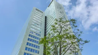 Expose Moderne Bürofläche mit tollem Ausblick - 17. Stock - Ares Tower