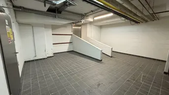 Expose Lager im 2. UG | 136 m²