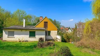 Expose Traumhaftes Baugrundstück mit geräumigen Haus und Gewölbekeller!