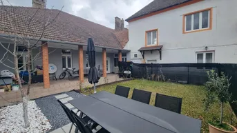 Expose Reserviert! Gleich drei Häuser auf einem Grund für 365.000 €!
