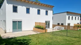 Expose Nähe Wien - Exklusiver Wohngenuss in sonniger Ruhelage mit Garten, Terrasse und KFZ-Stellplätze