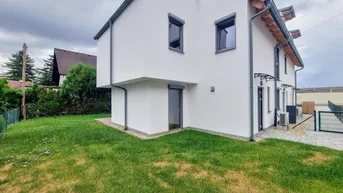 Expose Modernes Eckreihenhaus in TOP-LAGE nahe U6: Erstbezug mit Garten, Dachterrasse, 5 Zimmern, 2 Bädern – inkl. Küche &amp; Stellplatz