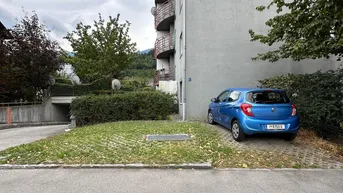 Expose Parkplatz im Freien in Amras